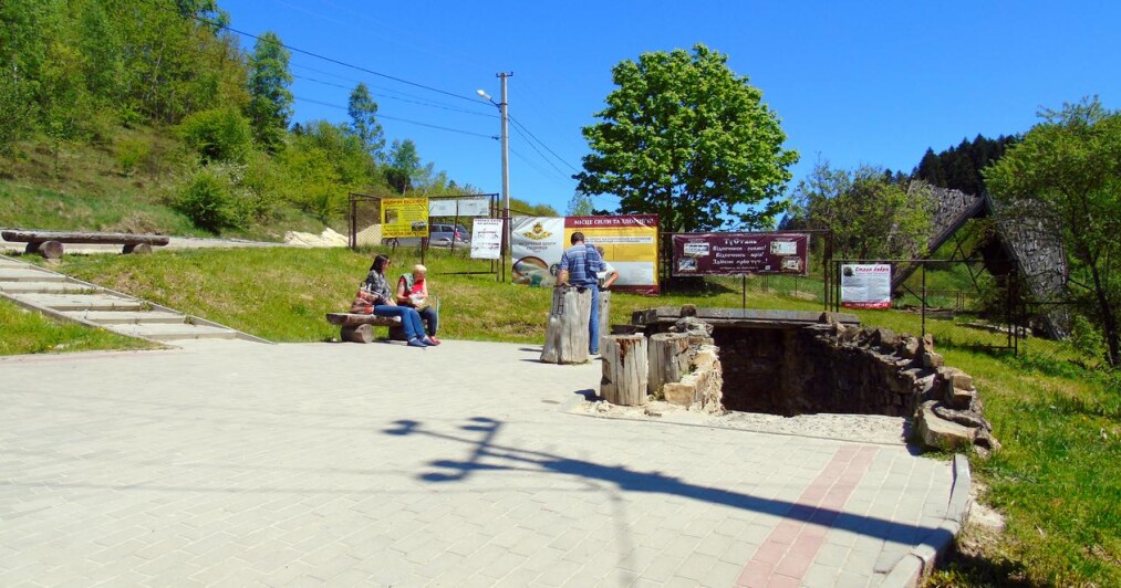 Источник 18С Сходница